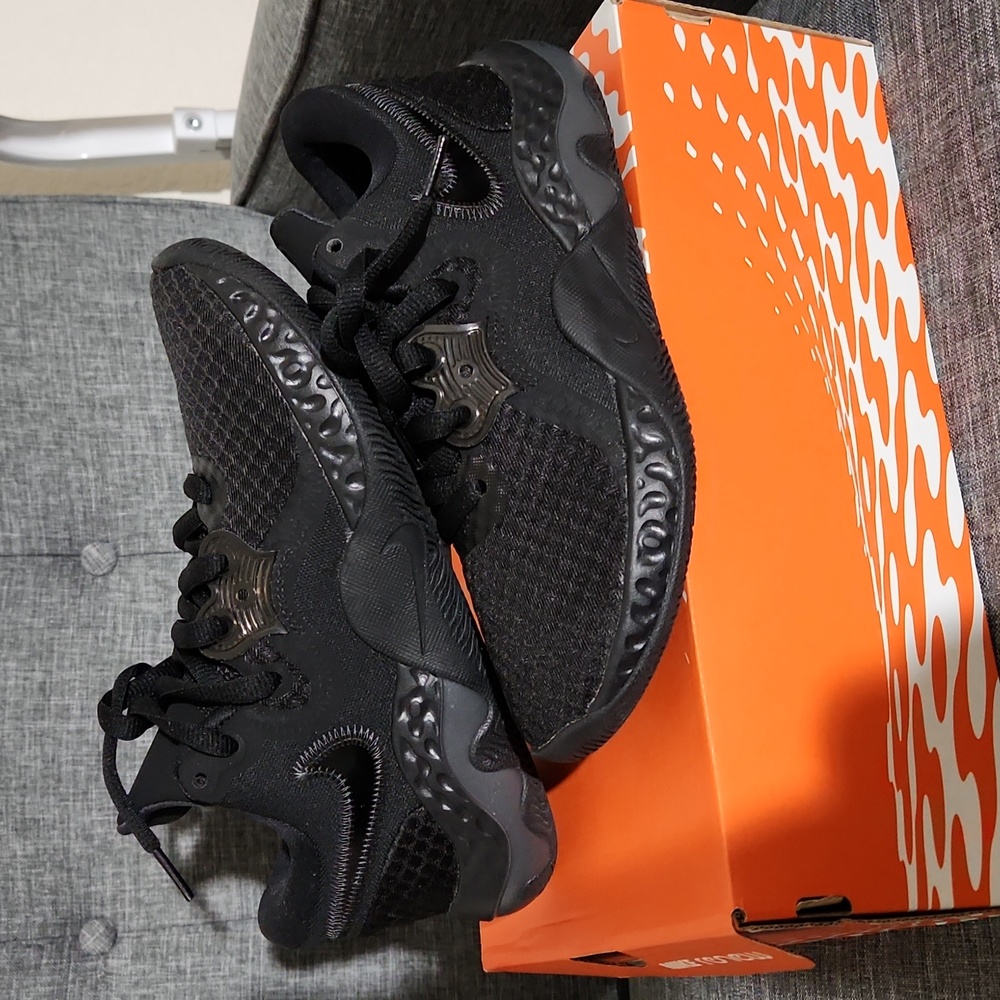 Nike Renew Elevate II shoes/sneakers